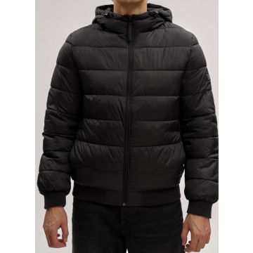 PJ kurtka PM4027187 999 czarny
